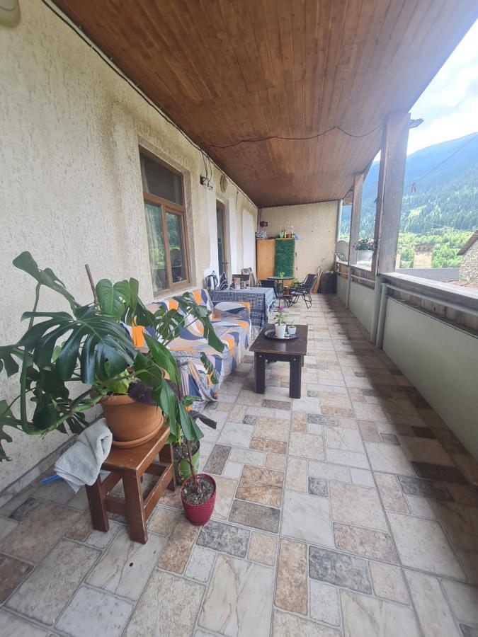 Guest House Goshtela Mestia Exterior foto