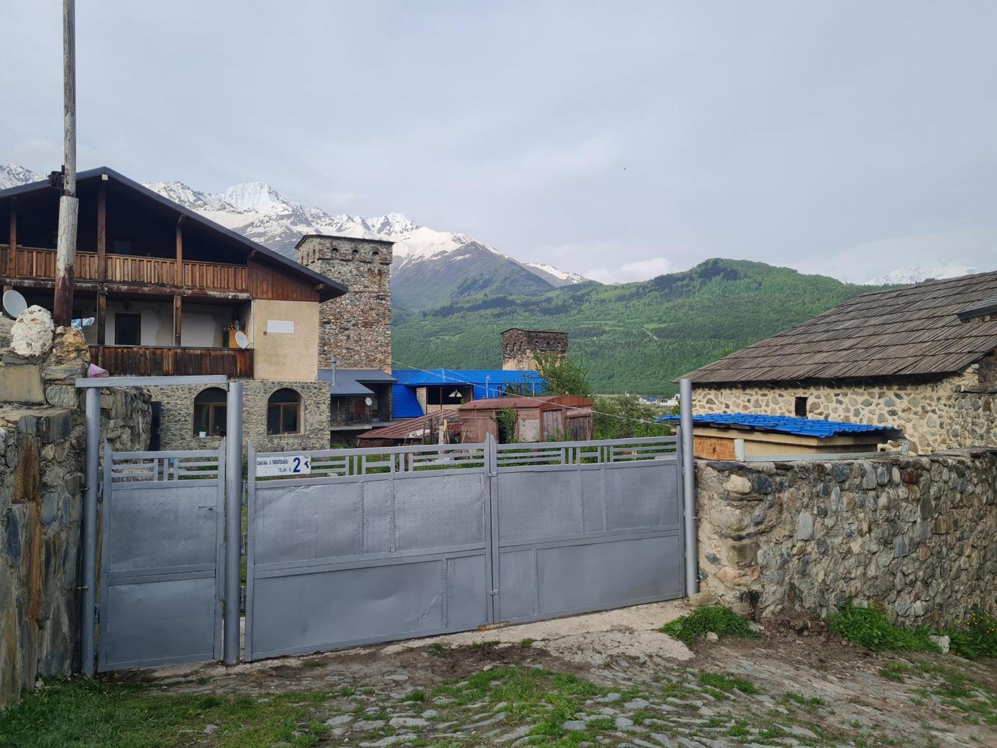 Guest House Goshtela Mestia Exterior foto